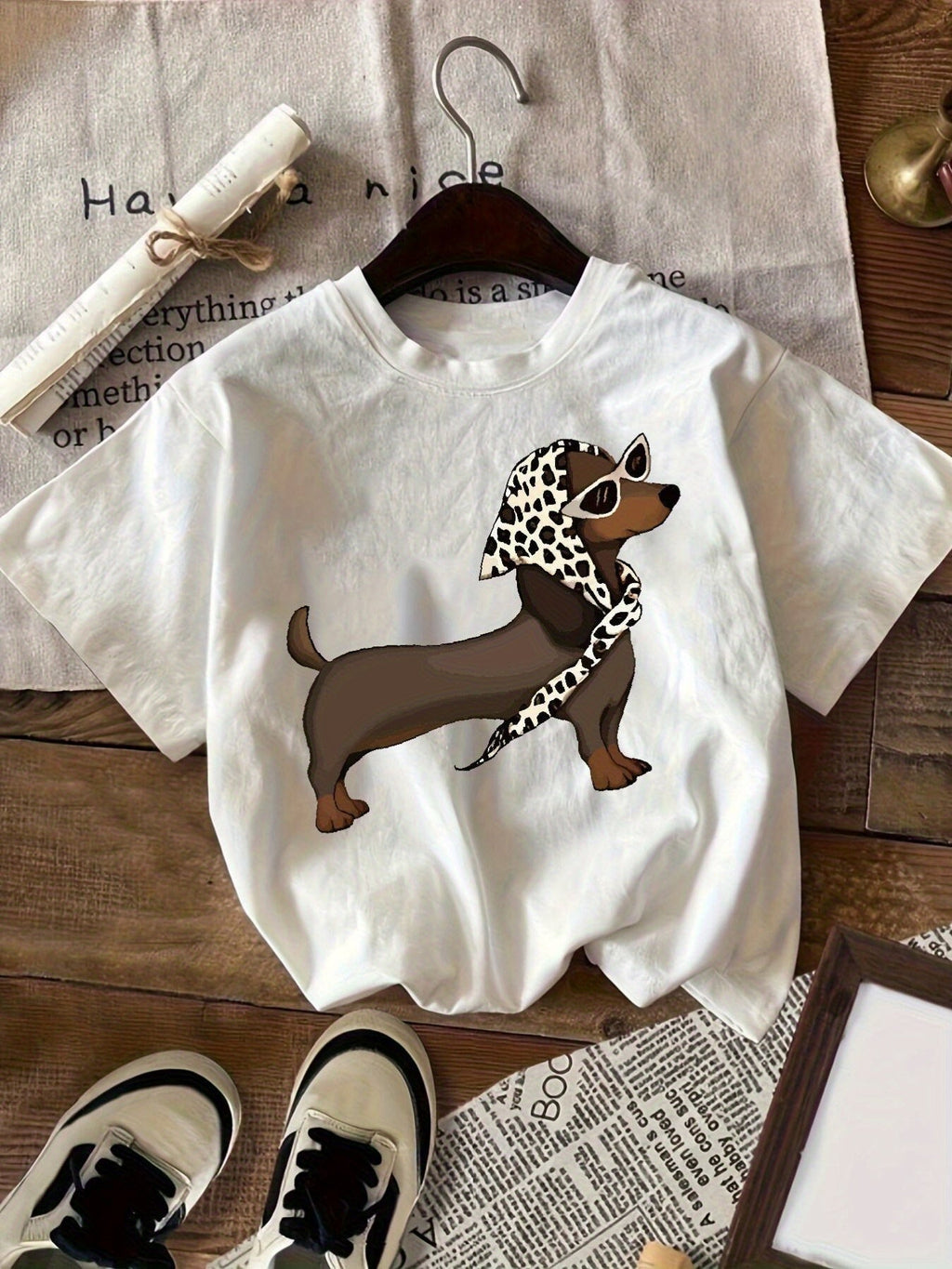Cool Dachshund T-Shirt Women Cute Wiener Dog With Leopard Bandana And Sunglasses Graphic Tee