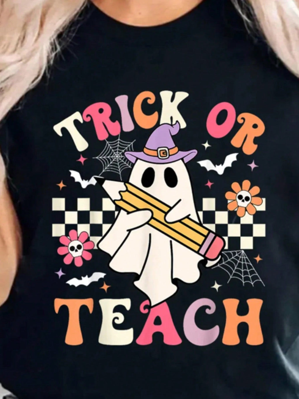 Women's T-Shirts Teacher Halloween Shirt, Halloween Teacher Shirt, Trick Or Teach Shirt, Spooky Teacher T-Shirt, Retro Ghost Shirt, Halloween Gift