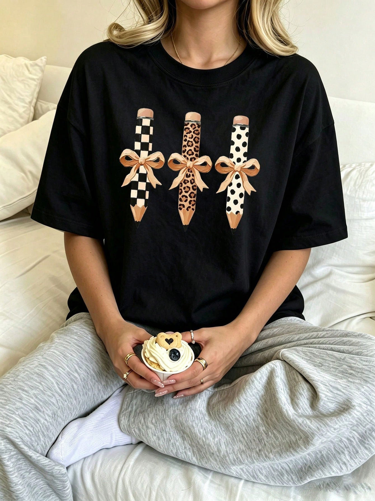 Retro Bow Pencil Graphic Print Short Sleeve T-Shirt