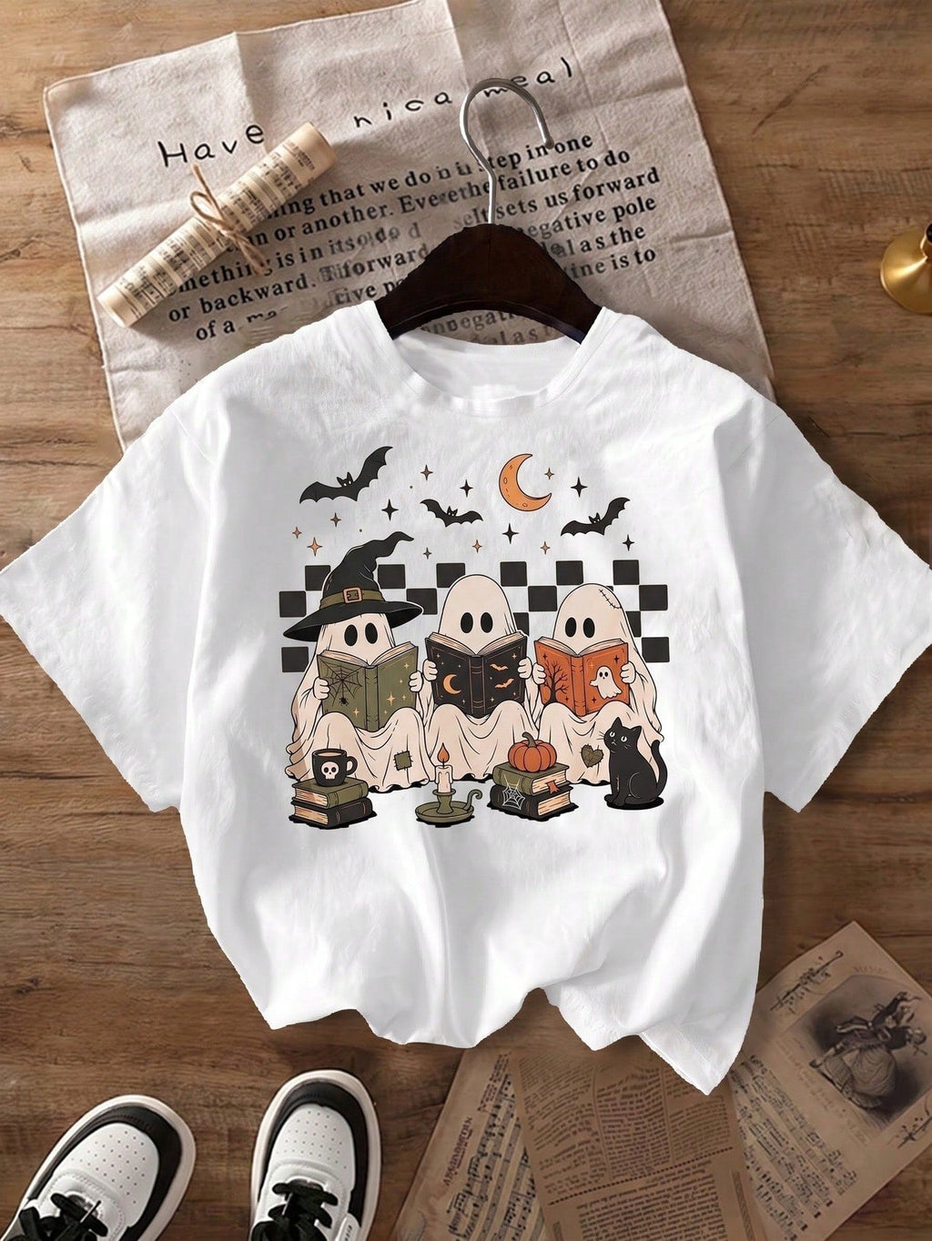 Halloween Ghost Reading Short-Sleeve Crew Neck Shirt