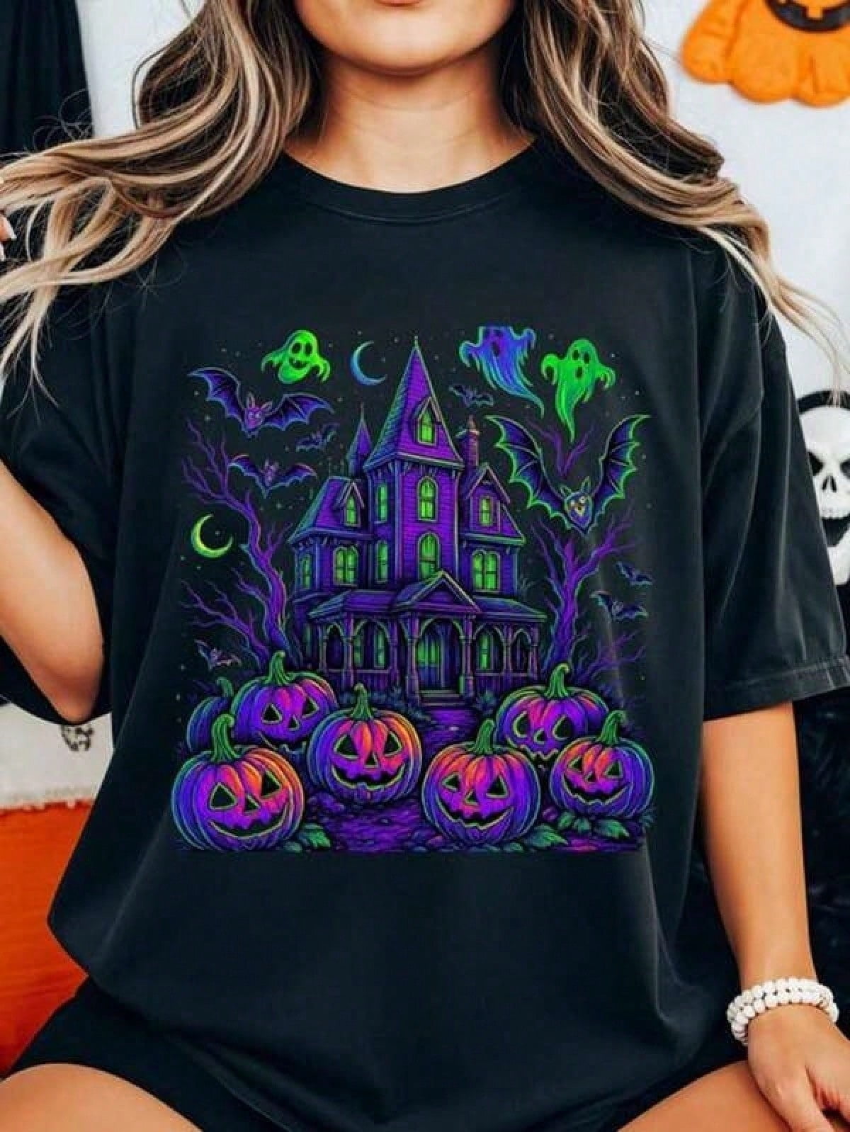 Retro Haunted House Halloween Shirt_ Spooky Pumpkin Graphic Tee