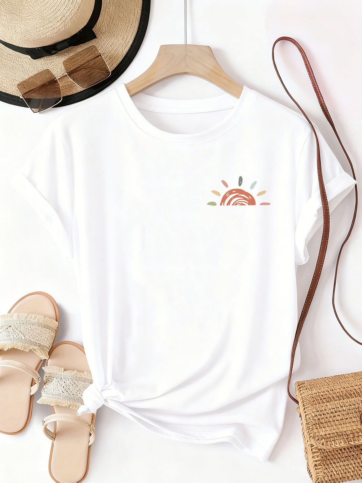 Women's Casual Short-Sleeve Crew-Neck T-Shirt with Sunset Graphic