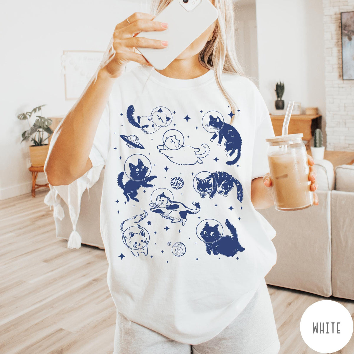 Cats in Space Graphic T‑Shirt, Retro Funny Cat Astronaut Short‑Sleeve Tee, Vintage Aesthetic Casual Top for Cat Lovers，Women Tshirts